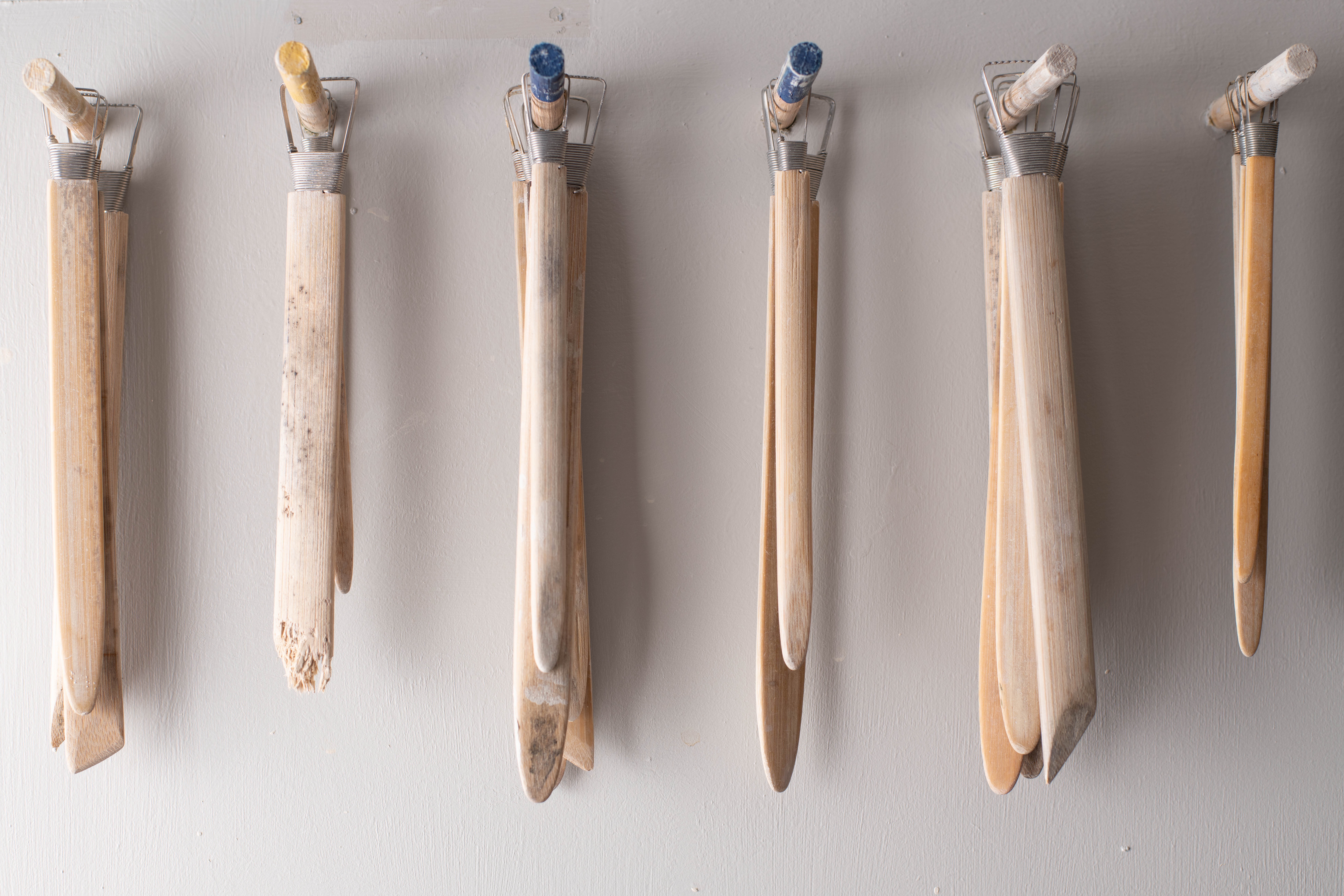 José Carvalho guiding a ceramic workshop in his studio